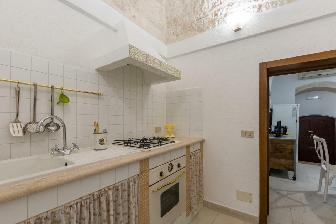 Dimora Zafferano - Guest House Ostuni Bagian luar foto