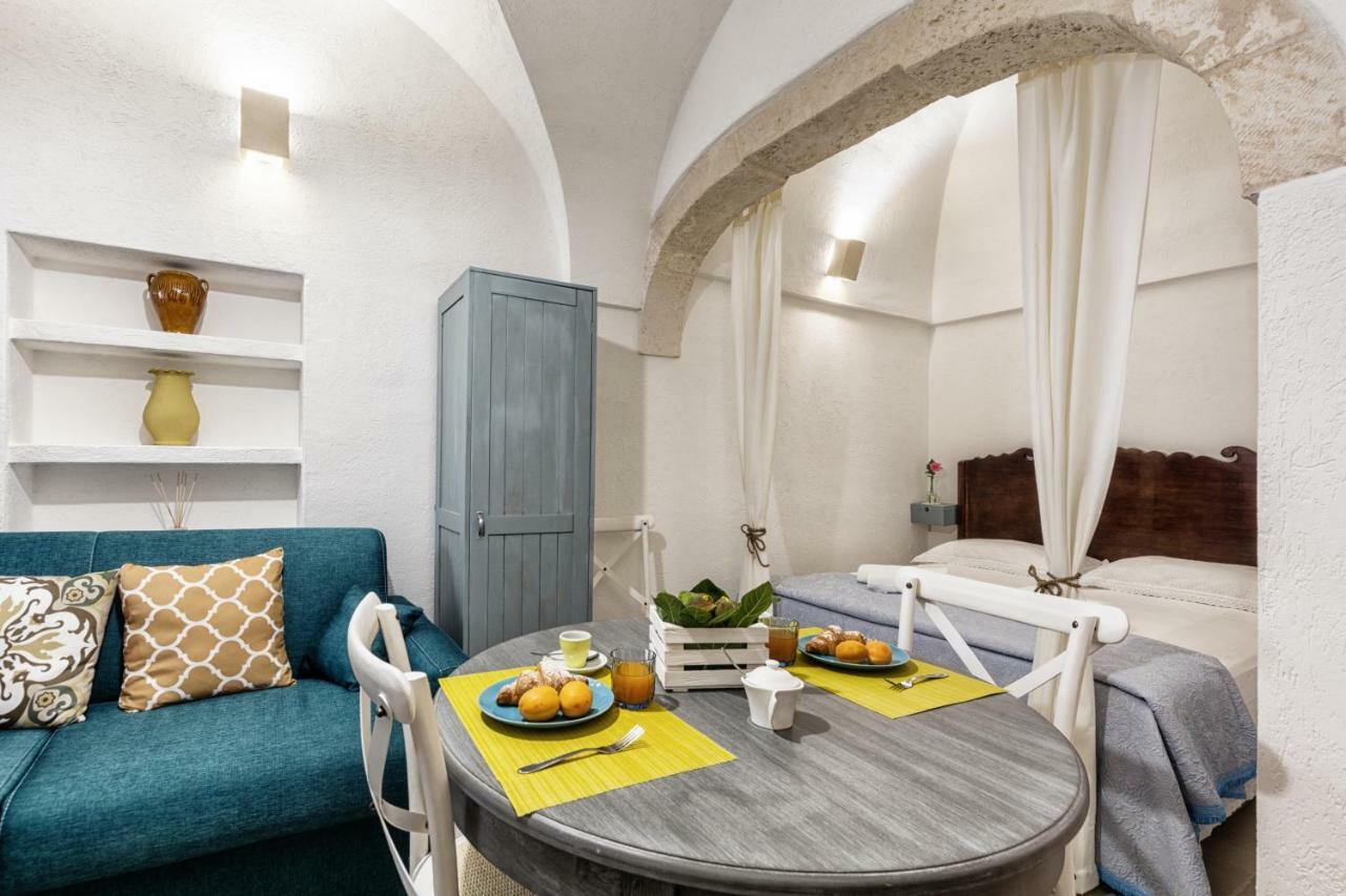 Dimora Zafferano - Guest House Ostuni Bagian luar foto