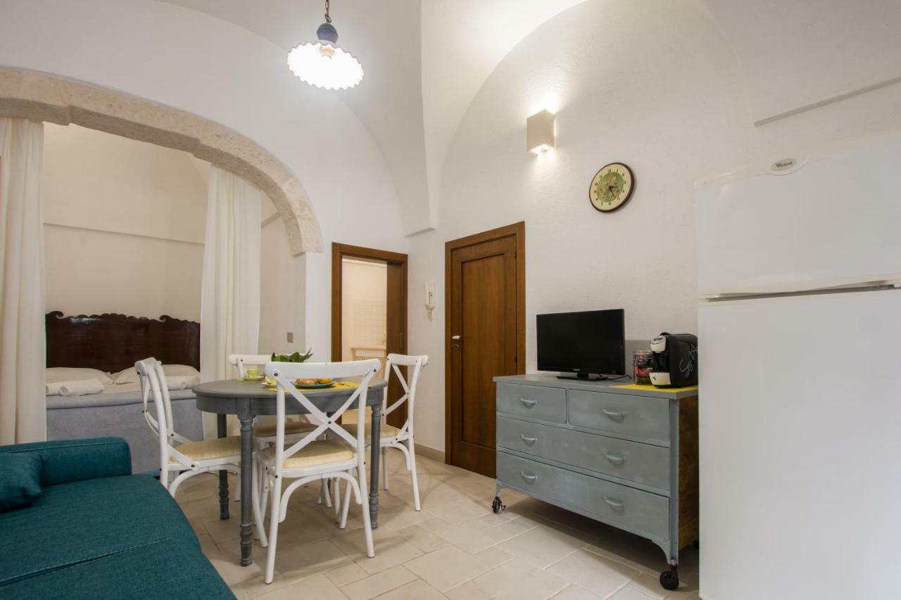 Dimora Zafferano - Guest House Ostuni Bagian luar foto